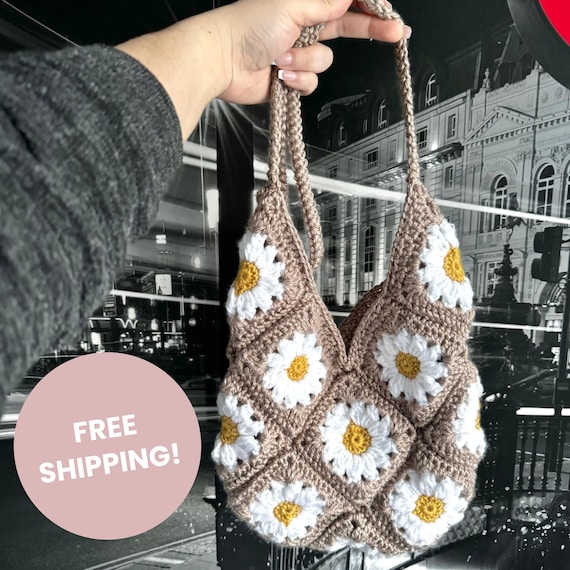 Crochet Daisy Flower Bag, Handmade Floral Purse, Cute Boho Shoulder Bag, Summer Accessory, Cottagecore Aesthetic, Teen Gift, Festival Bag