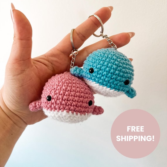 Set of 2 Whale Keychains, Crochet Ocean Animal Keyrings, Whale Bag Charms, Best Friend Gift, Cute Sea Life Accessories, Stocking Stuffers