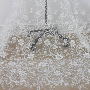 Beaded Floral Lace Fabric: Embroidered Sequin Bridal Gown Lace