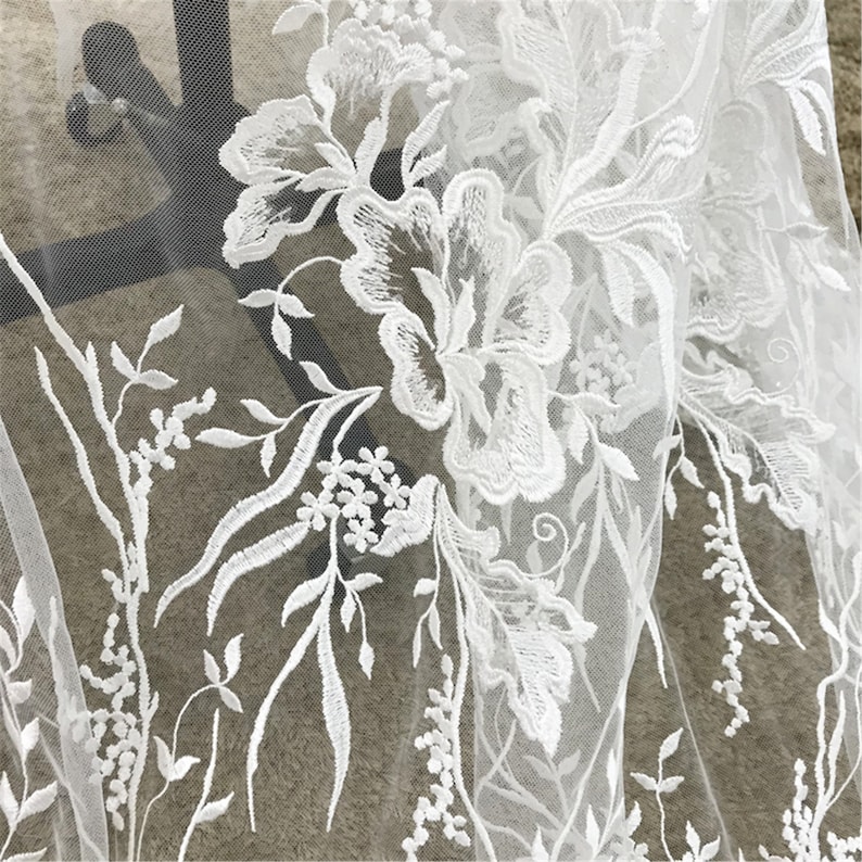 Mesh Bridal Veil Lace Fabric By The Yard Beautiful Flower Lace Fabric Tulle Embroidery Lace Fabric for Wedding Dress