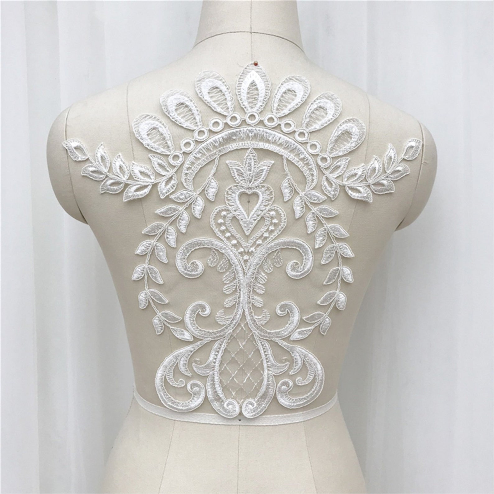 Applique Dentelle Florale Blanc Cassé Avec Cordon - Décoration Robe Mariée Voile Artisanat | Bene Omnia