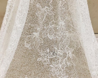 Tissu lourd en dentelle perlée, tissu en dentelle à broderies florales, tissu pour robe de mariée, dentelle à broder pour robe de mariée par mètre