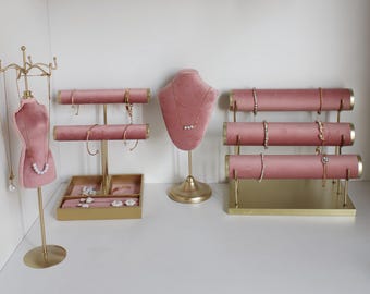 Conjunto de exibição de joias de flanela rosa: suporte para colar, acessórios para fotos