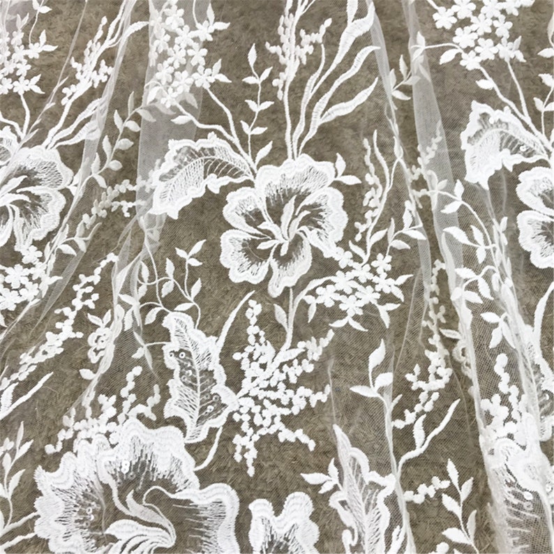 Mesh Bridal Veil Lace Fabric By The Yard Beautiful Flower Lace Fabric Tulle Embroidery Lace Fabric for Wedding Dress