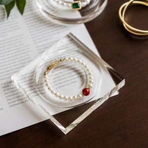 Bracelet Organizer Display Stand, Jewelry Display, Acrylic Glass Display Riser