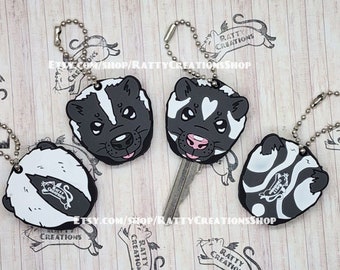 Skunk Rubber Keychain - Cute Animal Key Cover