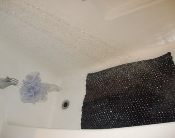 The BEST Shower Mat Made in USA by KuchieFeets