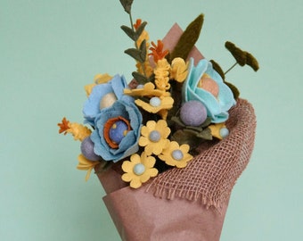 FELT FLOWER BOUQUET No.1 / Felt Flower Bouquet / Wildflowers / Fall decor / Mini Flower Bouquets / Home Decor / Mother’s Day / Birthday Gift