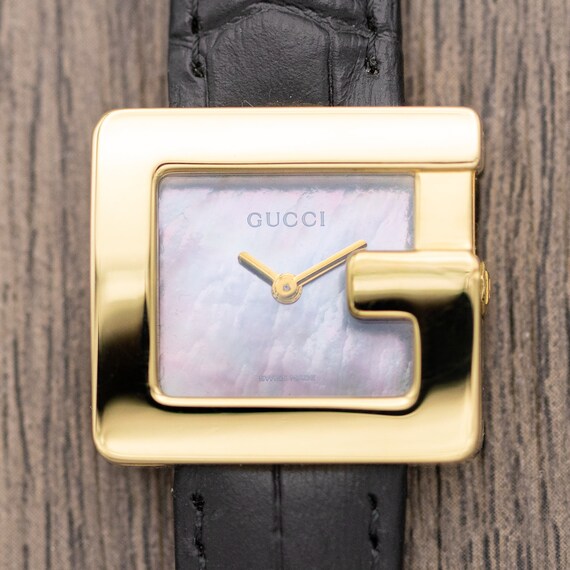 Gucci g Vintage 18k Solid Yellow Gold 