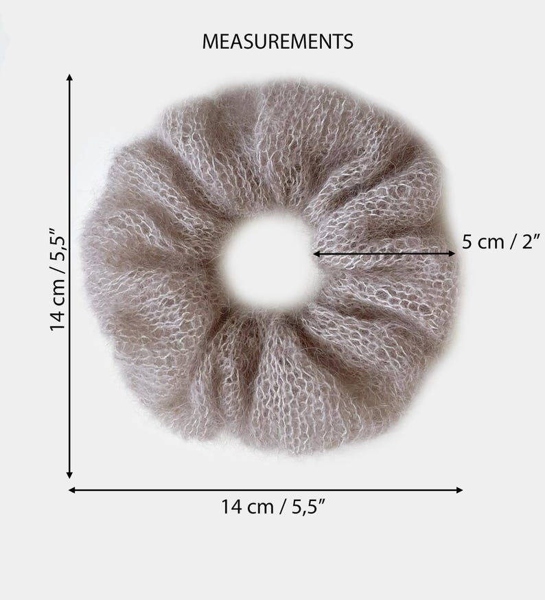 Beginner knitting project: mohair hair tie