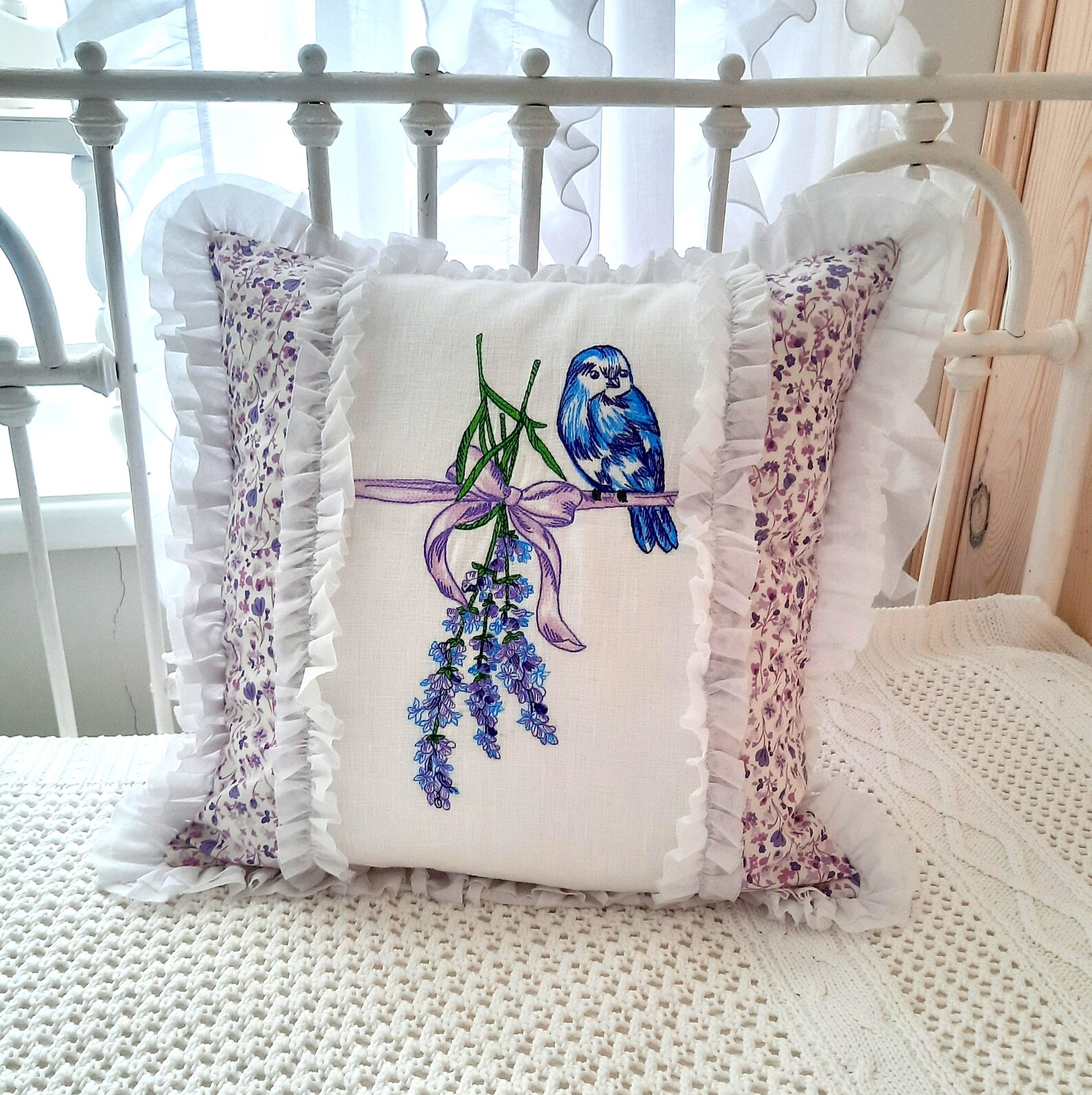 Bird and Lavender Machine Embroidery Design 5 SIZES, Bird With Purple ...