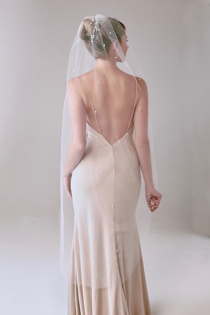 Off white, Single tulle, Wedding veil with pearl stones image 2