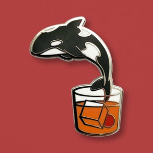 Killer Whale Manhattan Pin | Arctic Winter Enamel Pin, Ocean Sea and Sea Life, Free Willy Whale, Beach Summer Vibes, Whisky Lapel Pin