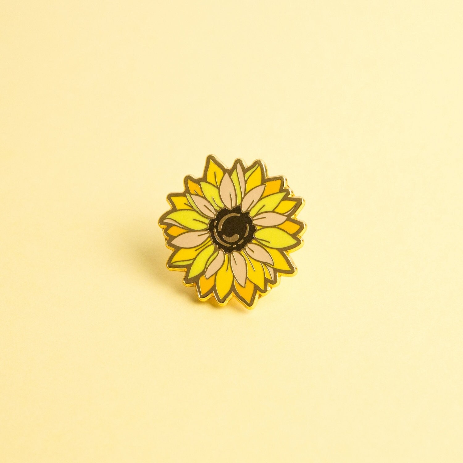 Spilla smaltata di girasole all'ingrosso Spilla smaltata di girasole all'ingrosso