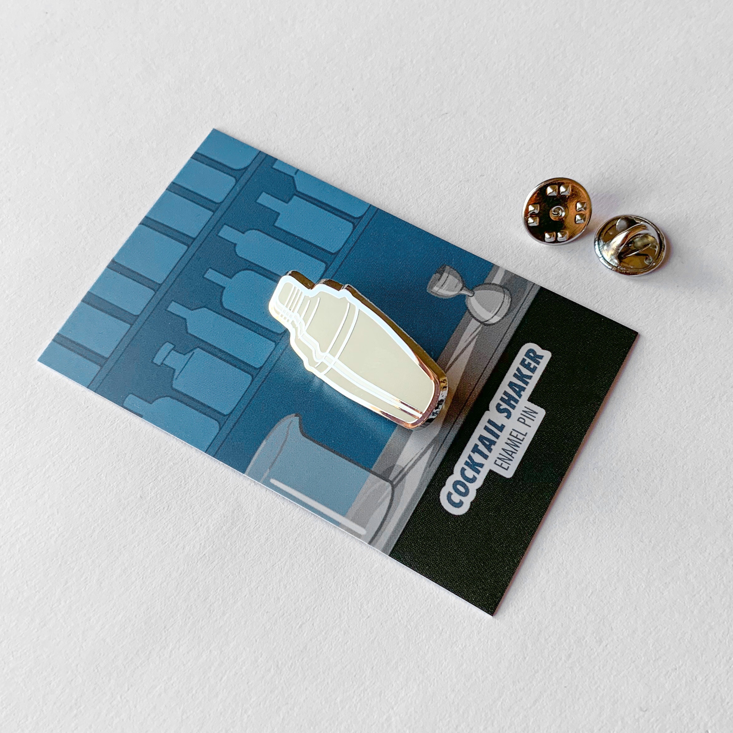 Vintage Cocktail Shaker Pin – Hard Enamel Gift for Bartenders