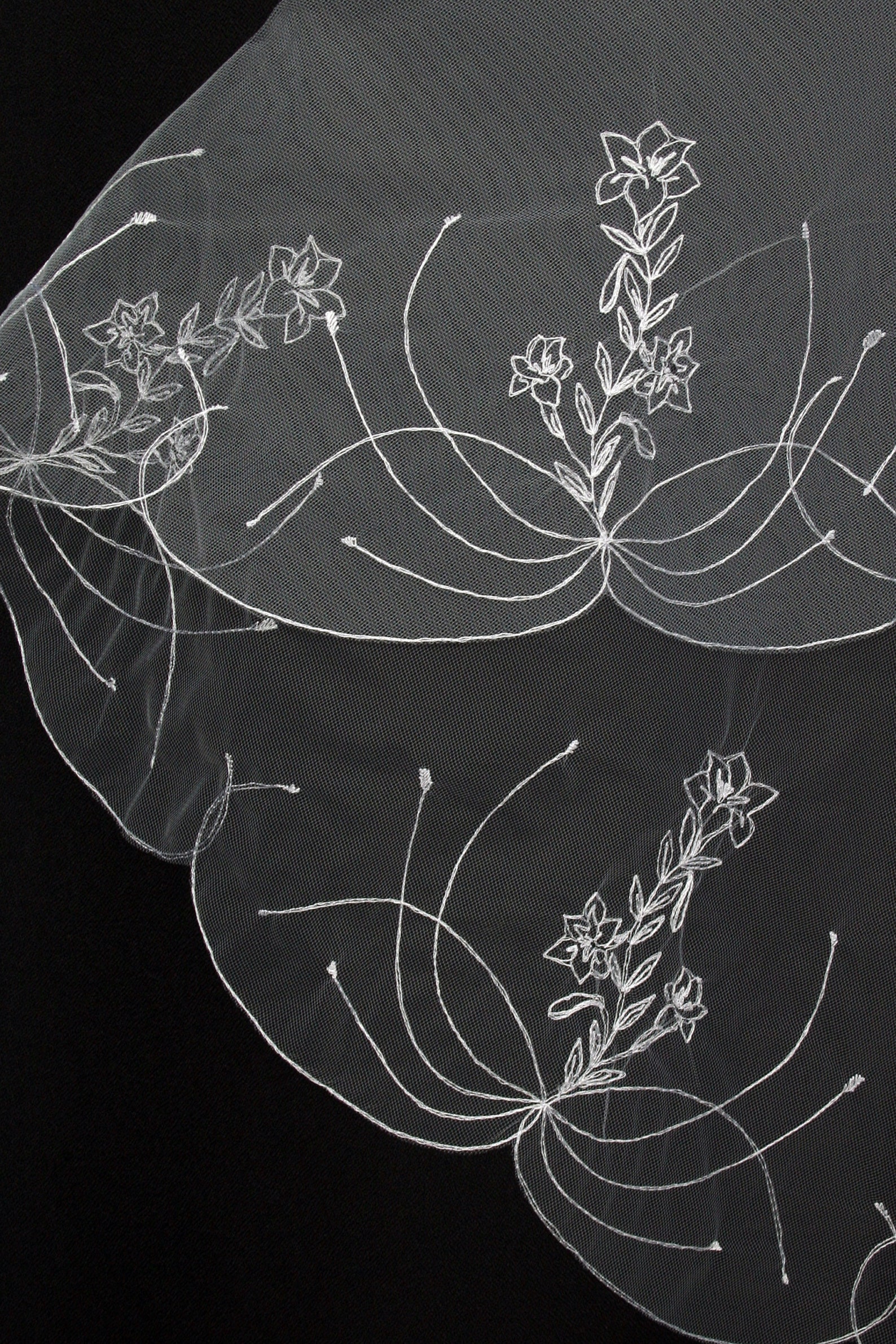 Modern Wedding Veil Embroidered Wedding Veil Trim Bridal Veil Fingertip Veil Long Bridal Veil Etsy