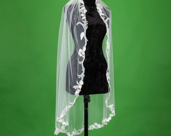 Сhapel length veil fingertip chapel length veil with beads chapel length veil lace Thigh length veil with lace sequins