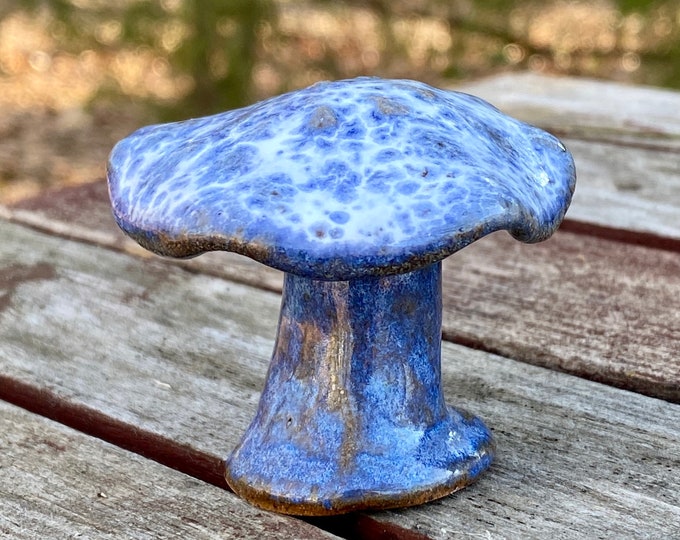 Ceramic mushroom sculpture, mushroom pottery, ceramic sculpture, mushroom pottery sculpture, mushroom art