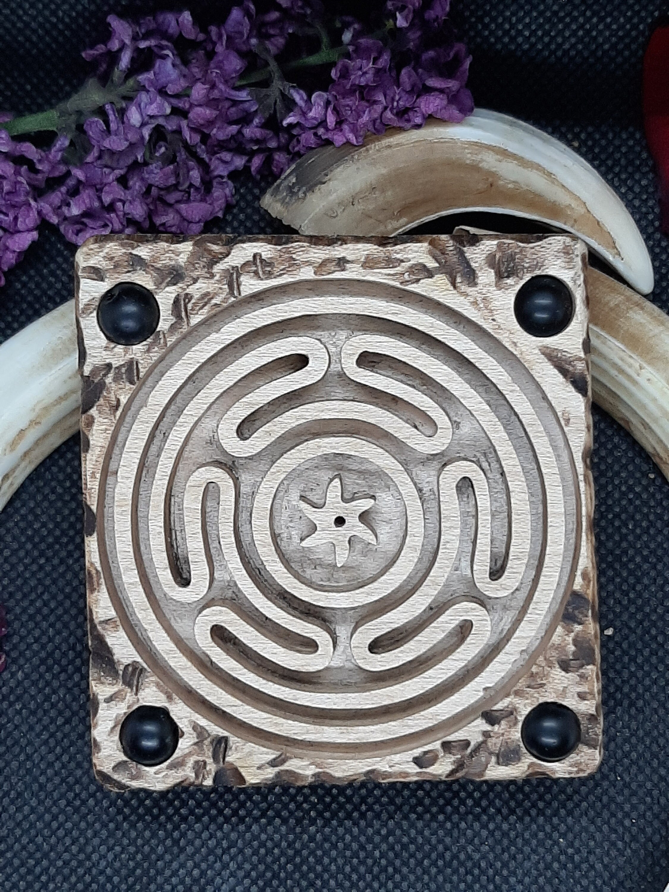 Symbole d'hécate Porte Encens