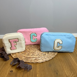 Cosmetic bag | Pencil case | Toiletry bag | Personalized | Monogram | Glitter patch | Beauty bag | Chenille
