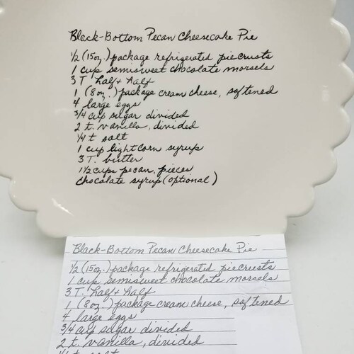 Scalloped edge dinner plate family retailer recipe plate / handwriting dish / handwriting plate / pie plate / recipe transfer / memorial gift