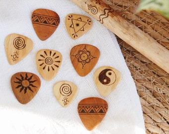 Wooden guitar pick, guitar plectrum, gift