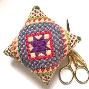 ニードルポイントキット、タペストリーキット、刺繍キット、ピンクッションキット、タペストリーピンクッションキット、ニードルポイントピンクッションキット