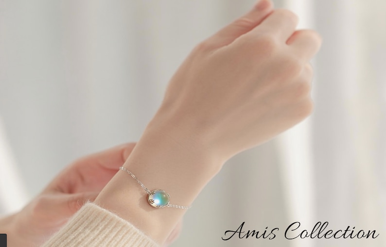 Aurora Bracelet Halo Crystal Bracelet Dainty Bracelet Gift for Women Best Friend Gift Aurora Borealis Jewelry