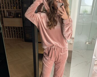 velour tracksuits womens