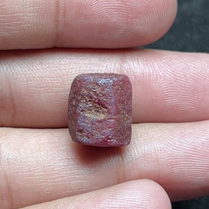 Rubí natural en bruto, transparente, sin tallar, 15 x 13 x 11,5 mm, 29 quilates