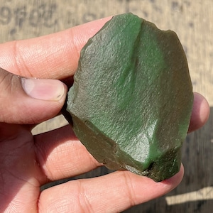 Fabulous Quality Natural Green Jade Rough 118g | Healing Jade Crystal & Mineral | Raw Jade for Jewelry Making | Size 70x52x35MM