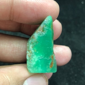 Natural Green Chrysoprase Rough 78.8Ct - May Birthstone | Healing Australian Slice | Chrysoprase For Jewelry Making & Crafts 28x20x15MM