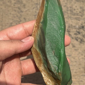 360g Stunning Natural Green Jade Rough | Healing Jade Crystal & Mineral | Raw Jade for Jewelry Making | Size 160x45x50MM