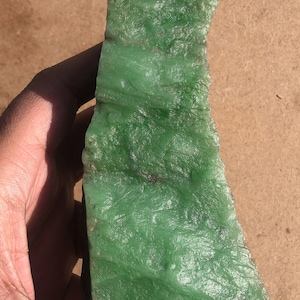 Superb Quality Natural Green Jade Rough 520g | Powerful Healing Jade Crystal & Mineral | Raw Jade for Jewelry, Feng Shui, Spiritual Decor