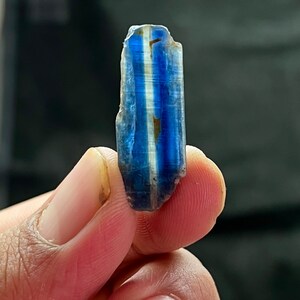 Elegant Natural Kyanite Gemstone Rough, Healing Blue Kyanite Crystal, Clean Transparent Kyanite Lot, Raw Kyanite For Jewelry Making, 30-40MM