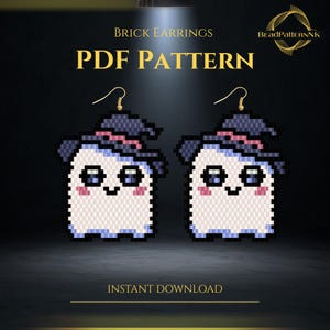 Può includere: Un paio di orecchini a fantasma pixelati, ognuno con un cappello da strega. I fantasmi sono bianchi con occhi neri, bocca sorridente e guance rosa. Il testo recita "BRICK EARRINGS PDF PATTERN" e "INSTANT DOWNLOAD".