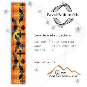 Könnte beinhalten: Ein Webmuster für ein Armband mit einem schwarzen und orangefarbenen Design mit einem gelben Halbmond. Das Muster ist für ein Armband, das 48 cm lang und 16 cm breit ist. Das Muster benötigt 5 Farben von Miyki Delica 11/0 Perlen. Das Muster ist als sofortiger PDF-Download verfügbar.