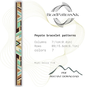 Może przedstawiać: Wzór na bransoletkę w ściegu peyote z geometrycznym wzorem w kolorze brązowym, beżowym, białym i niebieskim. Wzór jest przeznaczony dla bransoletki o długości 15,6 cm i szerokości 1 cm. Wzór jest przeznaczony do użycia z koralikami Miyuki Delica 11/0.