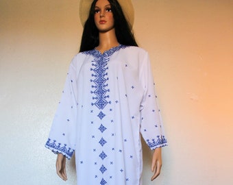 vintage  Moroccan kaftan ,embroidered caftan for women ,Moroccan dress