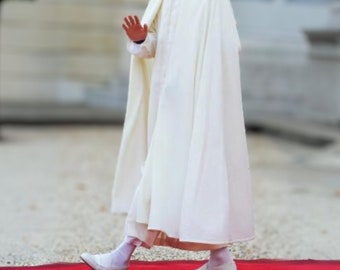 White Linen Hooded cloak , pure linen cape ,Moroccan burnous