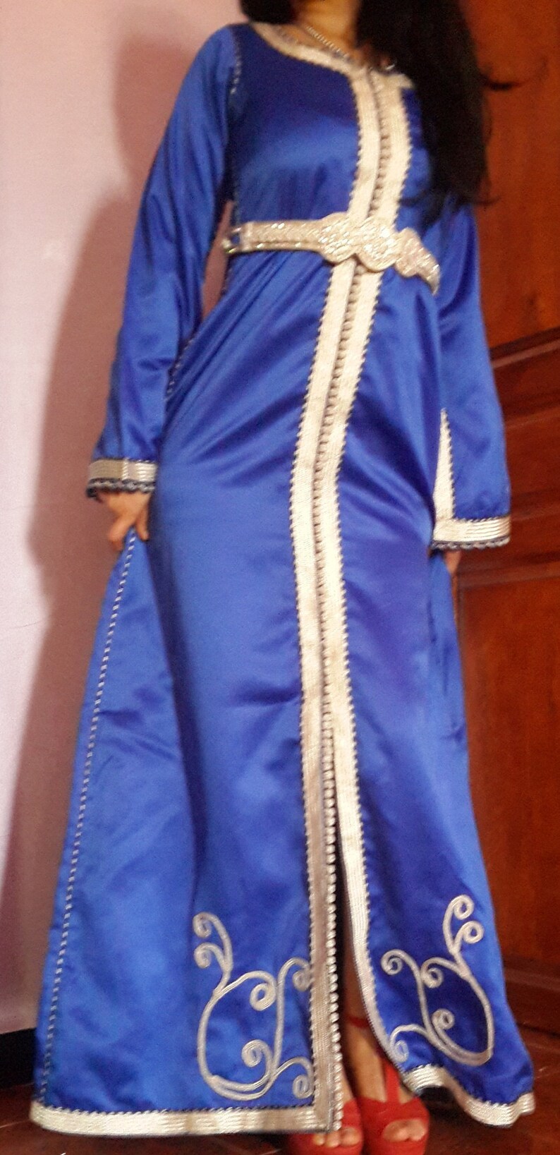 can you wear a kaftan to a wedding