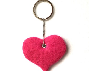 Schlüsselanhänger Herz, Farbe Pink, handgefilzt