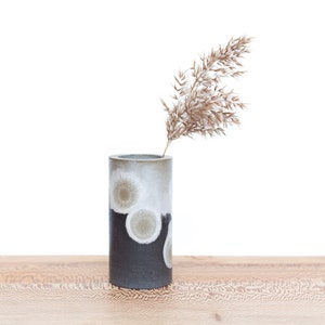 Small Lichen Vessel in Jesmonite