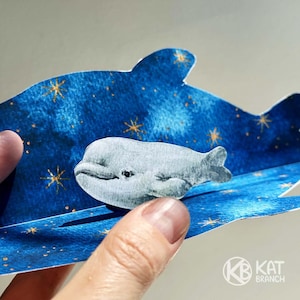 Postal de felicitación desplegable DIY para imprimir con mamá beluga y su cría. Miniatura, diorama o tarjeta de cumpleaños.