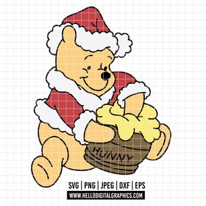 Può includere: Illustrazione di un cartone animato di un orso giallo con cappello e cappotto di Babbo Natale, che tiene un vasetto di miele. Il vasetto di miele è marrone con la scritta "HUNNY". L'immagine include i tipi di file SVG, PNG, JPEG, DXF ed EPS.