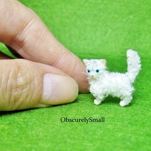 Miniatur Gehäkelte Blauäugige Katze - Amigurumi Katze - Made to Order