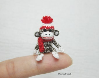 マイクロクロッシェソックモンキー：1インチのミニチュアぬいぐるみ
