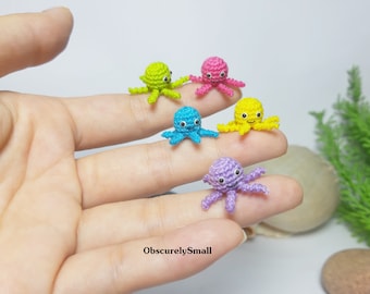 Kleine gehaakte octopus: verzamelobject miniatuur amigurumi-poppenhuis