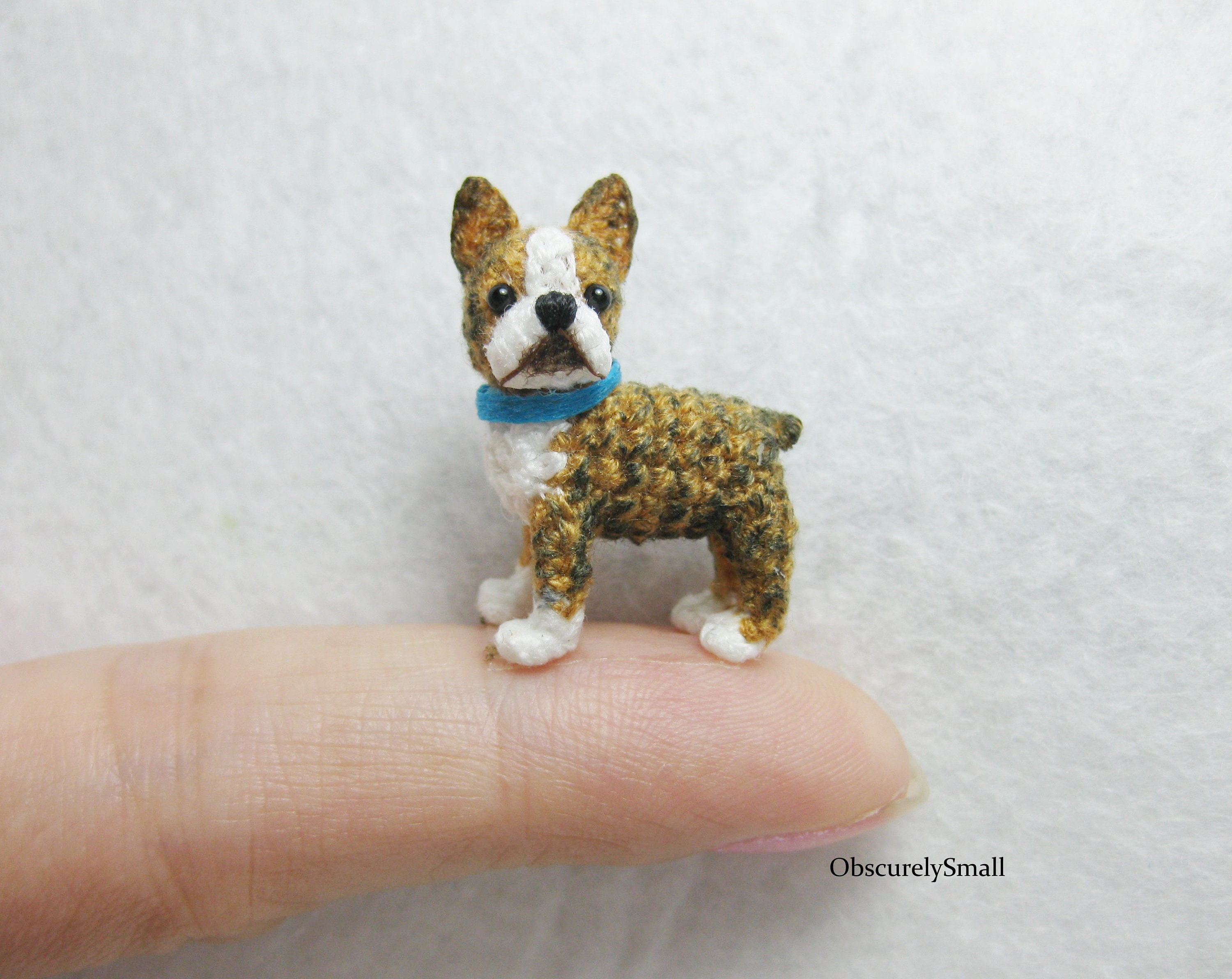 ミニチュアかぎ針編みボストンテリア - あみぐるみ犬 - オーダーメイド