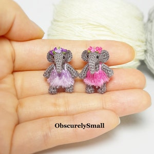 Tiny Crochet Elephant - Amigurumi Elephant - Made to Order